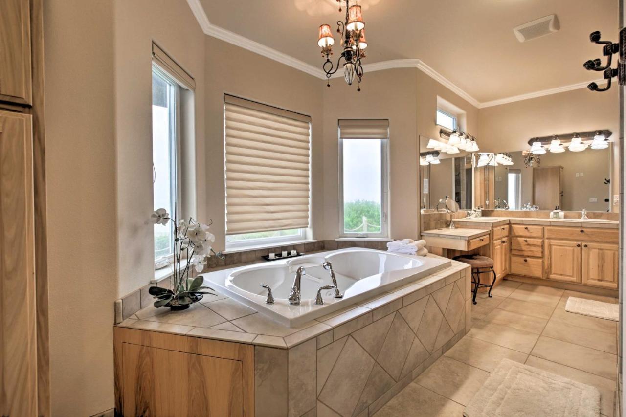 Oceanfront South Beach Home With Hot Tub And Sauna Ньюпорт Экстерьер фото